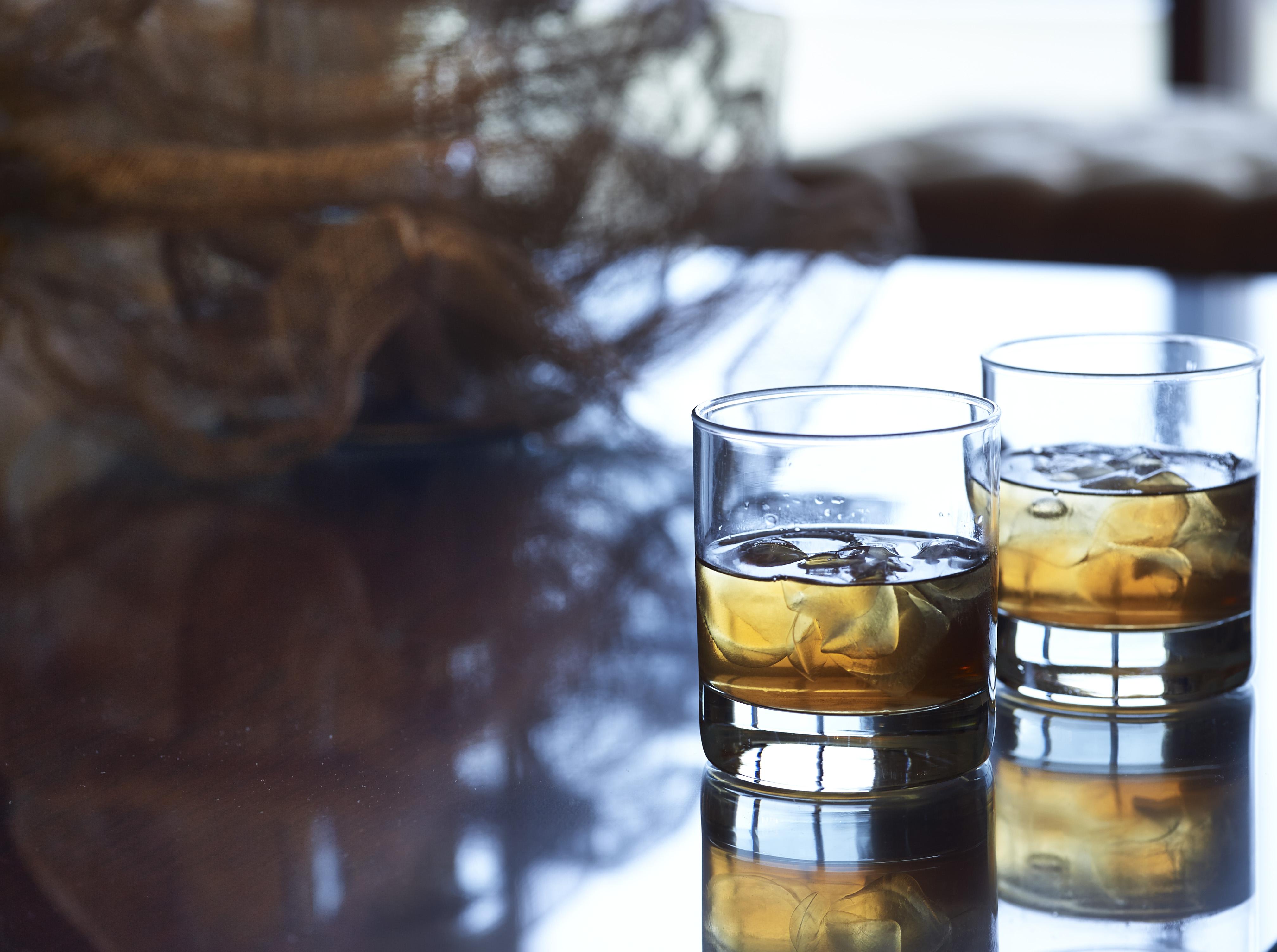 Grand Serai Congress And Spa Ioánnina Eksteriør bilde Two old fashioned glasses