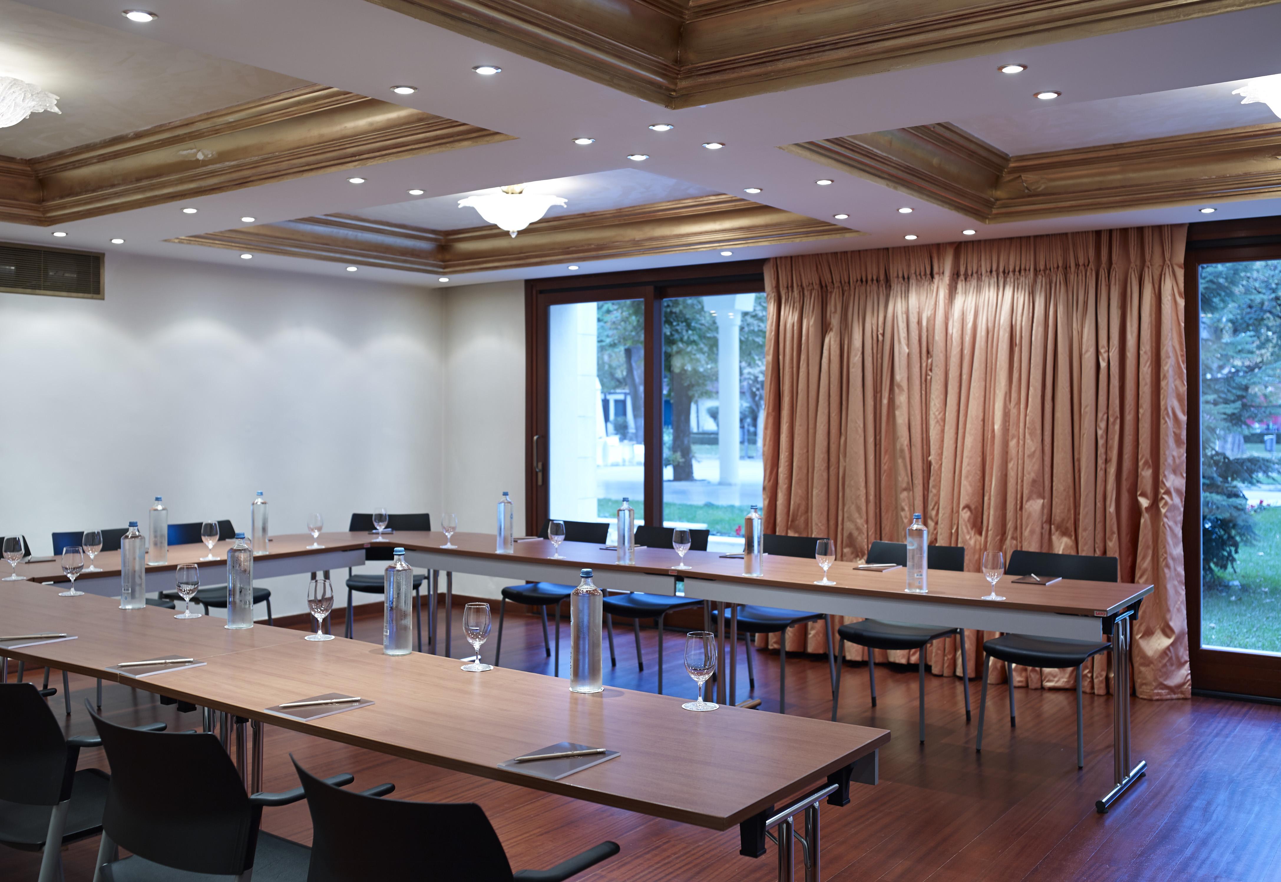 Grand Serai Congress And Spa Ioánnina Eksteriør bilde Meeting room